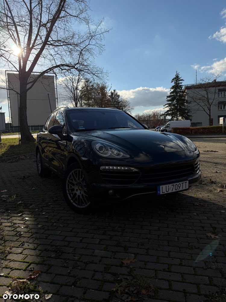 Porsche Cayenne - 1