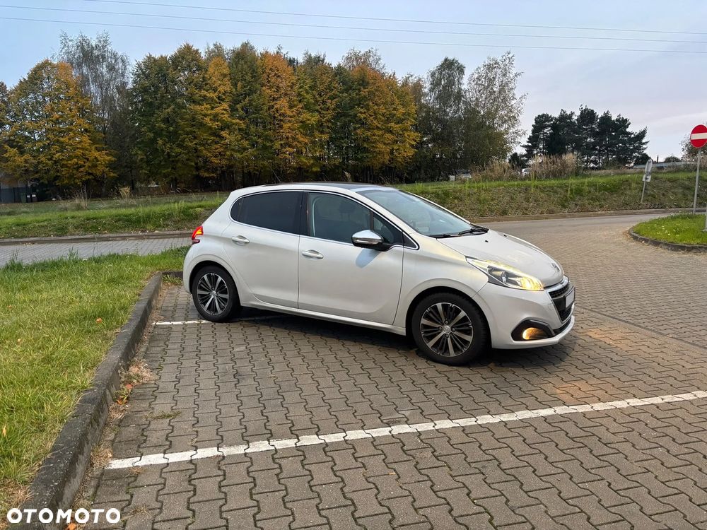 Peugeot 208 1.2 PureTech Allure - 3