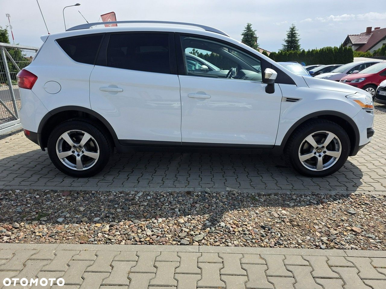 Ford Kuga 2.0 TDCi 2x4 Titanium - 15