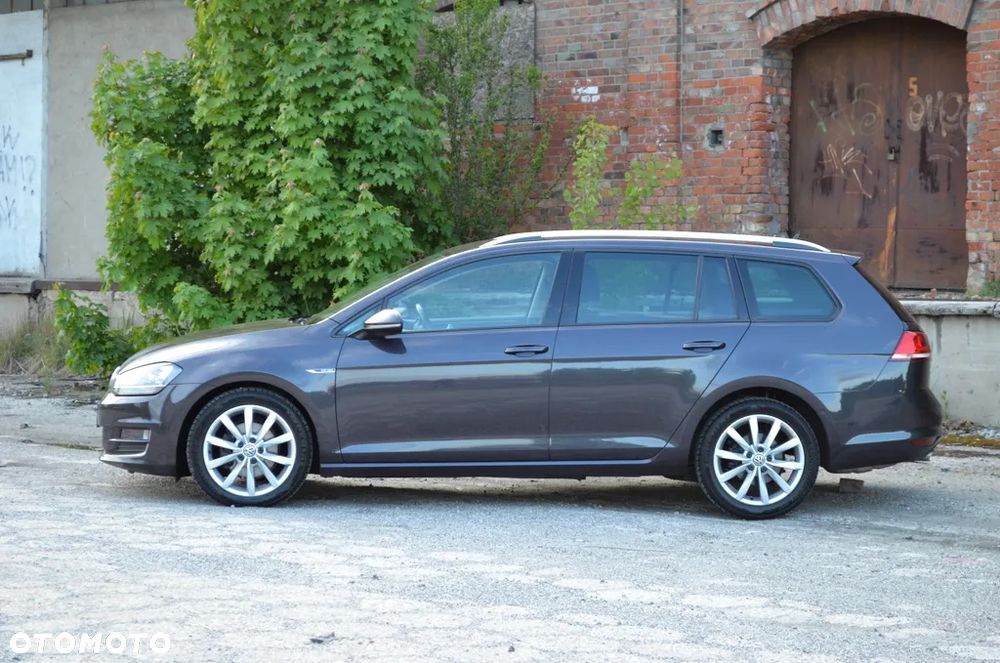 Volkswagen Golf 2.0 TDI BlueMotion Technology DSG Lounge - 4