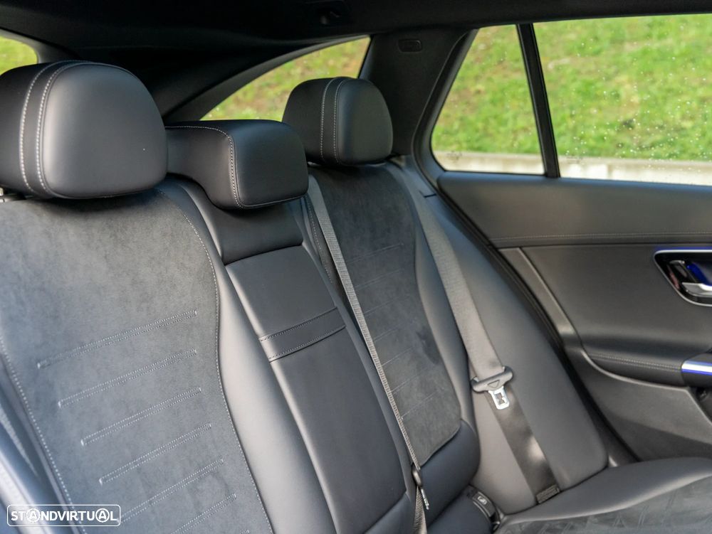 Mercedes-Benz C 300 e AMG Line - 22