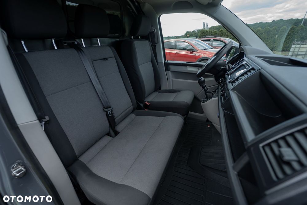 Volkswagen Transporter - 26