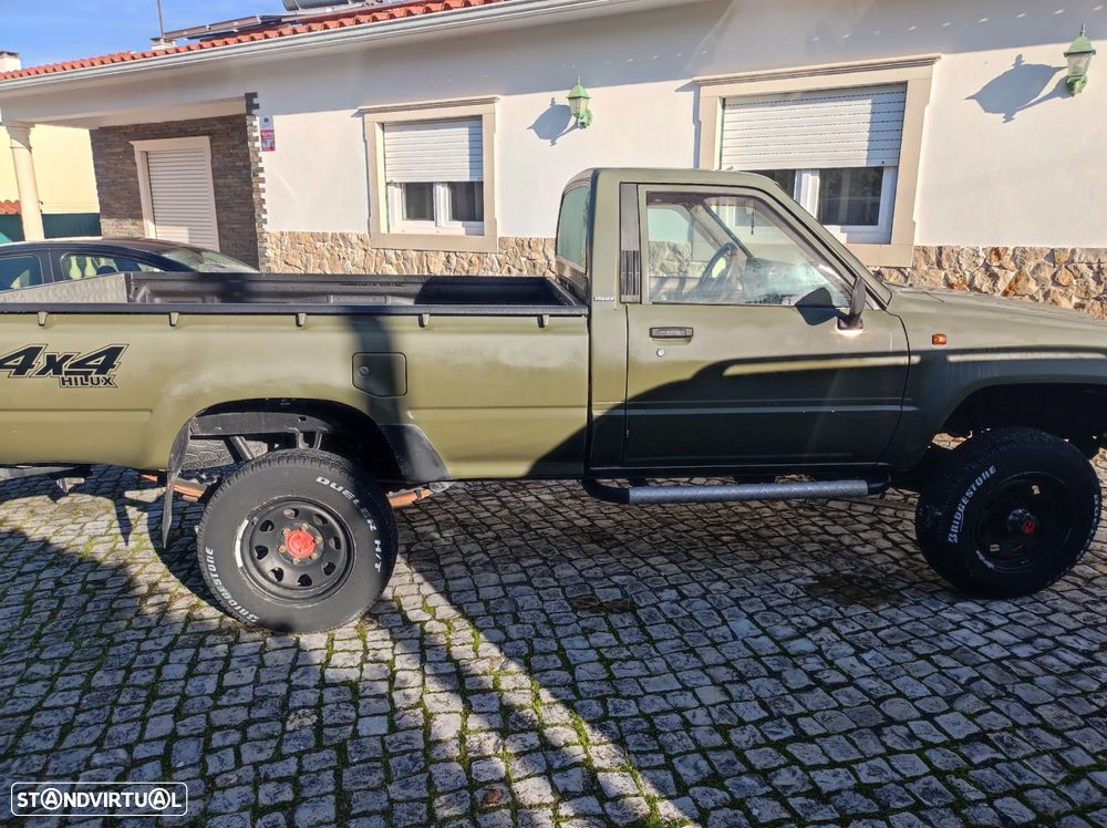 Toyota Hilux - 7