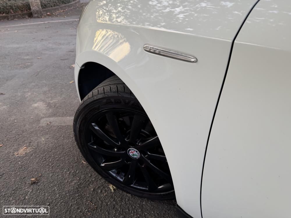 Alfa Romeo Giulietta 2.0 JTDM 16V Veloce - 15