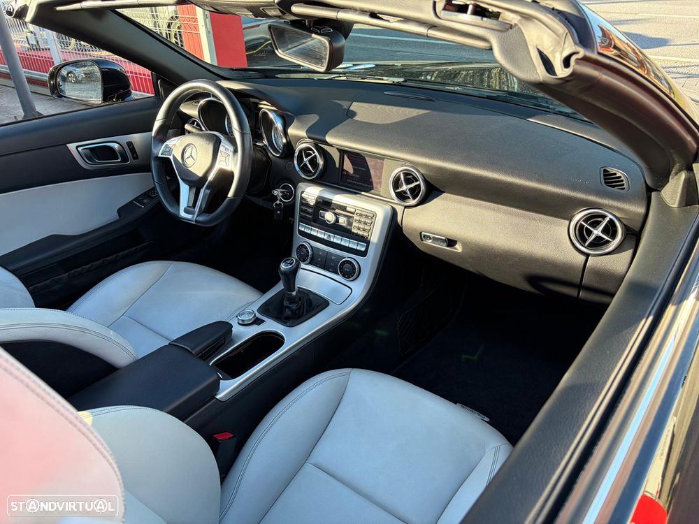 Mercedes-Benz SLK 200 Standard - 27