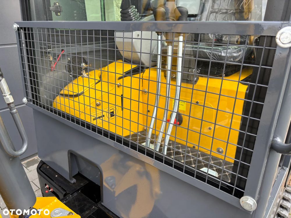 Inny Minikoparka 1.5T | Silnik Kubota | Nowa | Łyżka skarpowa | Ramię skrętne | Klimatyzacja | - 9