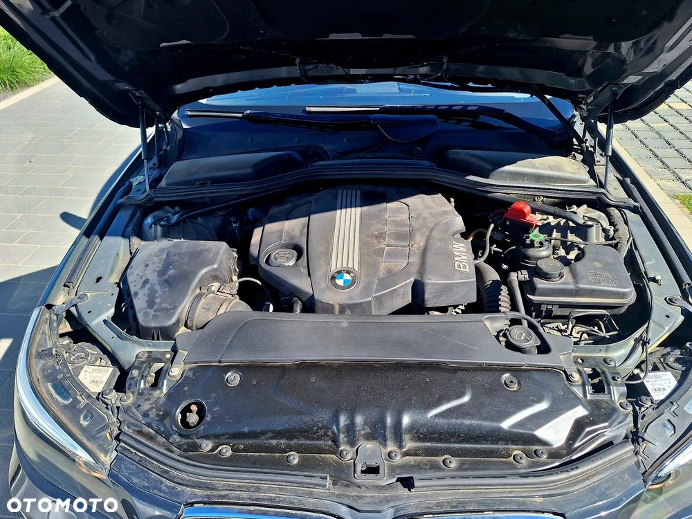 BMW Seria 5 520d Edition Fleet Sport - 28