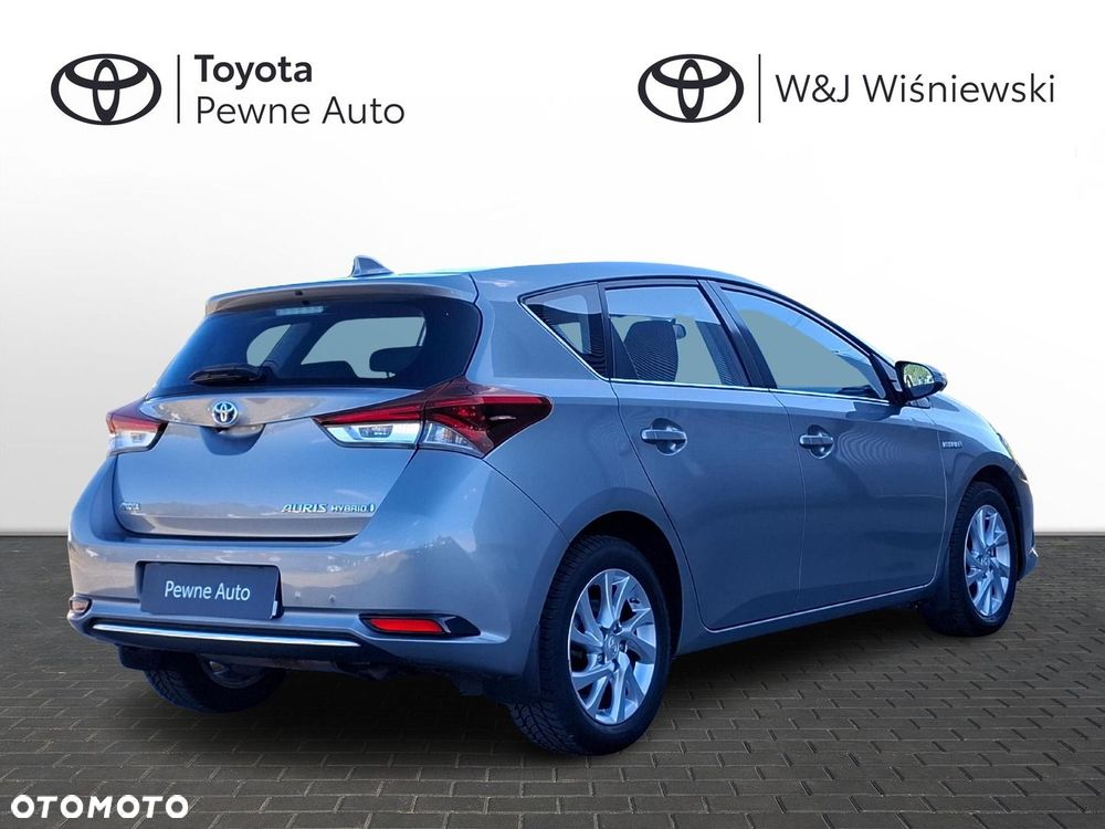 Toyota Auris - 2