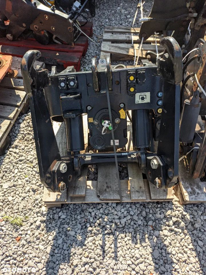 JCB - 1