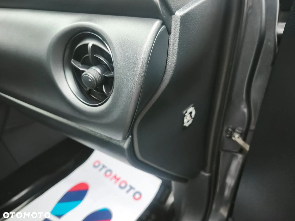 Toyota Corolla 1.6 Premium - 15