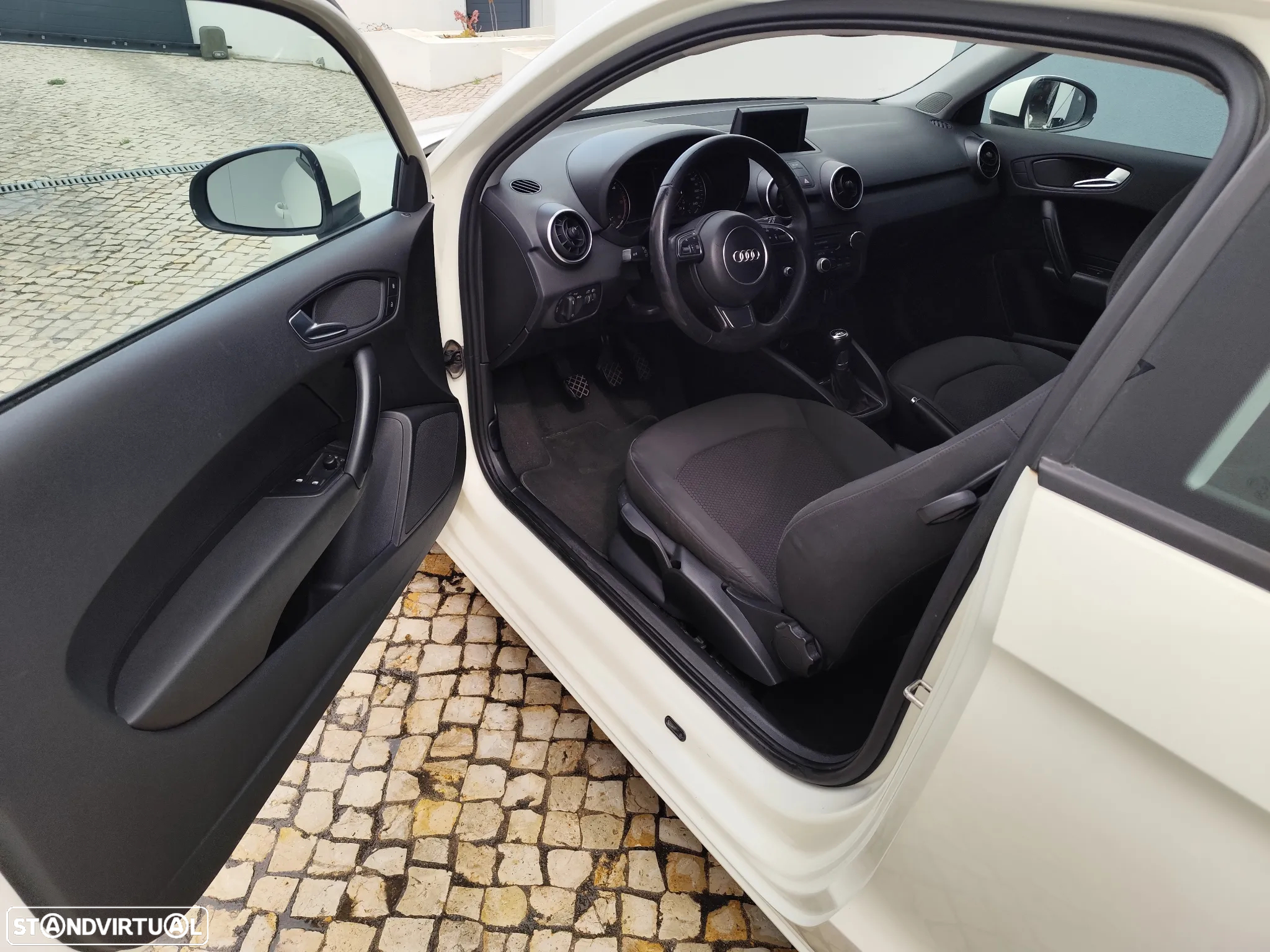 Audi A1 1.6 TDI Advance - 8