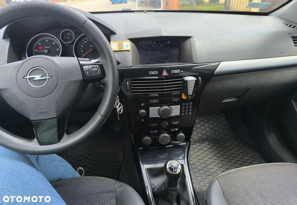Opel Astra 1.7 CDTI DPF Cosmo - 10
