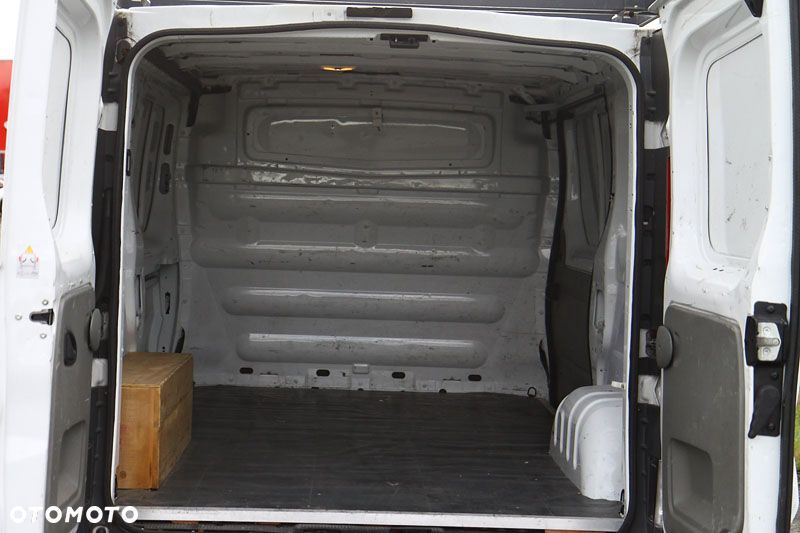 Renault Trafic - 9
