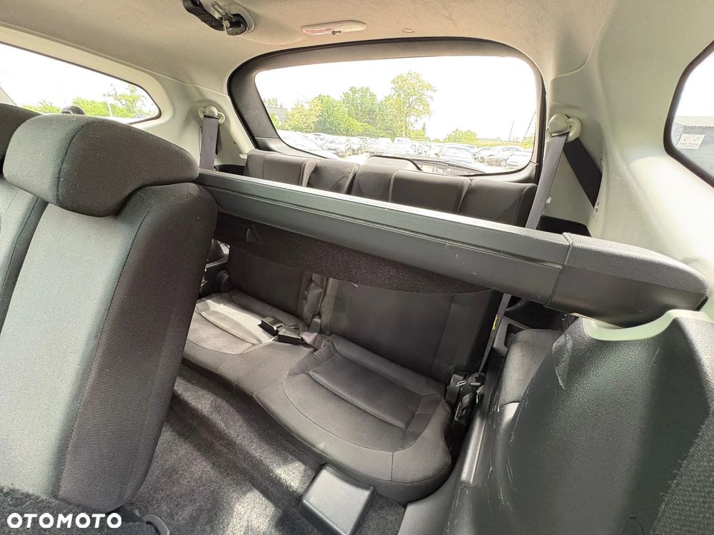 Nissan Qashqai+2 1.6 Acenta - 12