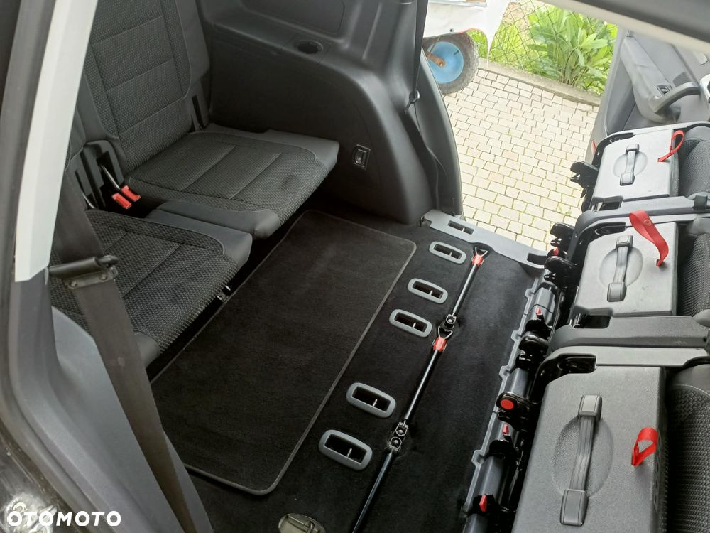 Volkswagen Touran 1.6 TDI DPF CityLine - 13