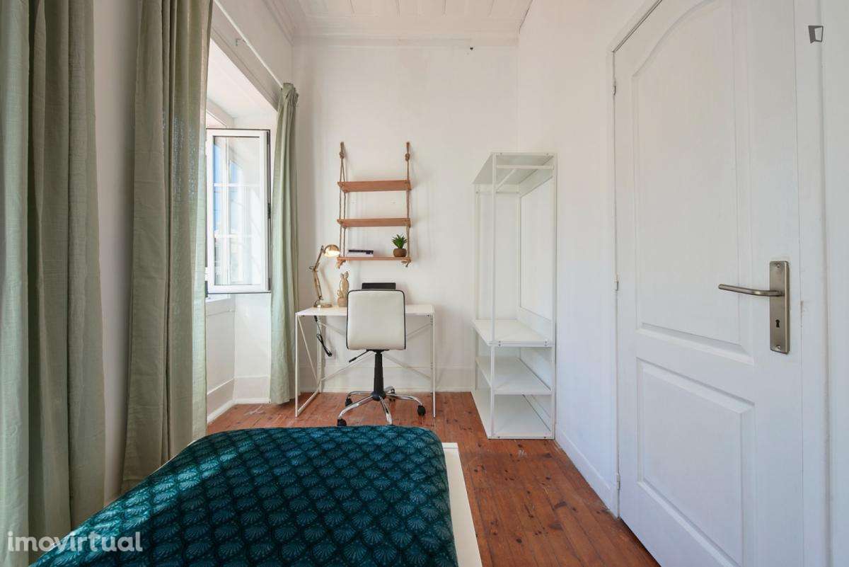 Quarto - localizado em Ajuda Lisbon - Grande imagem: 5/26