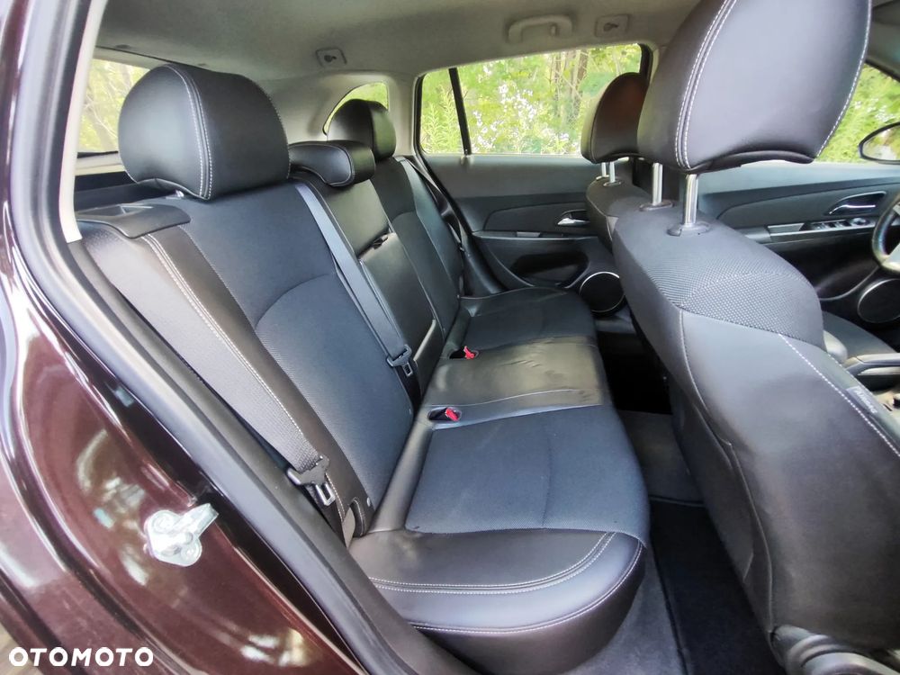 Chevrolet Cruze 1.8 LTZ+ - 10