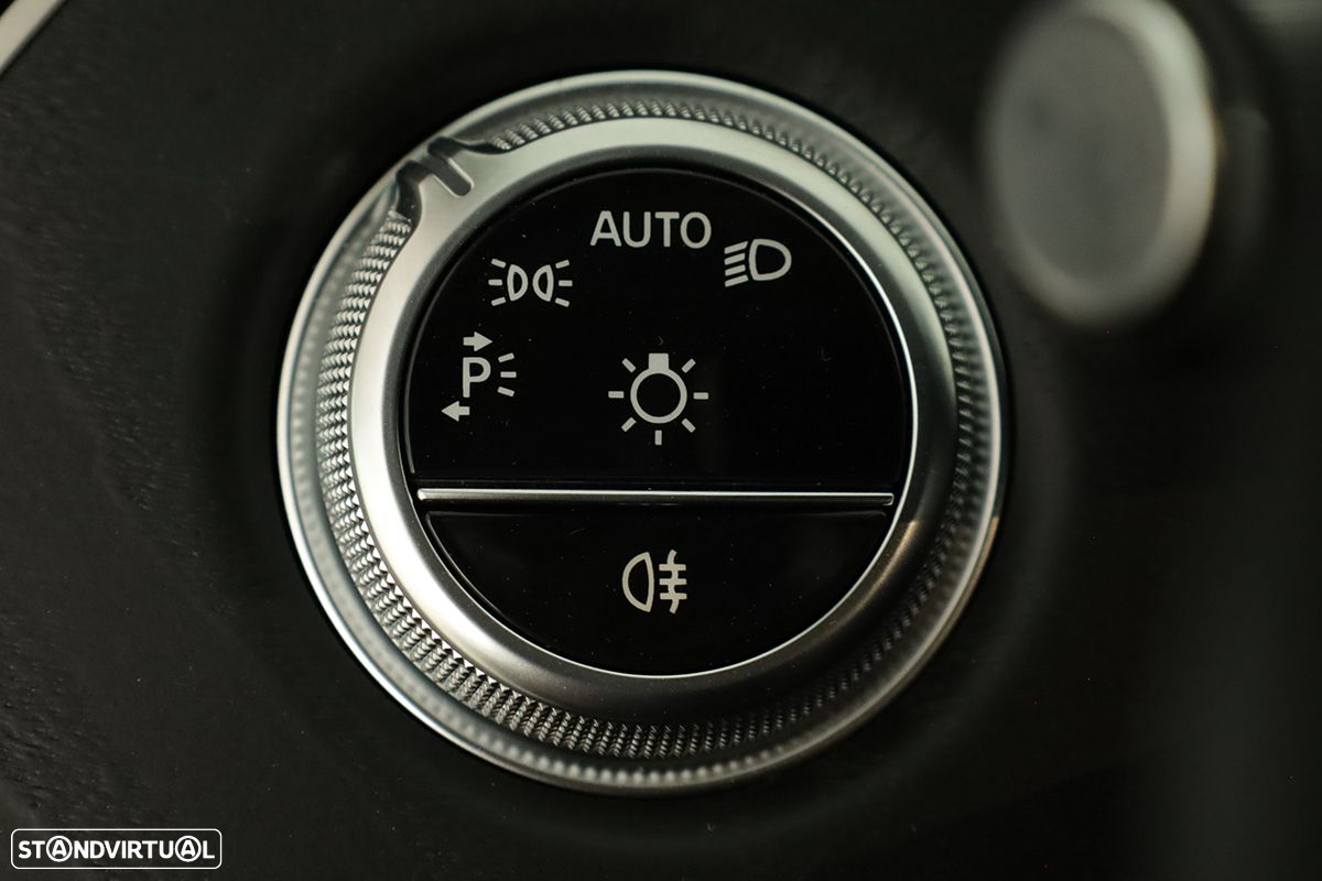 Mercedes-Benz E 300 Standard - 20