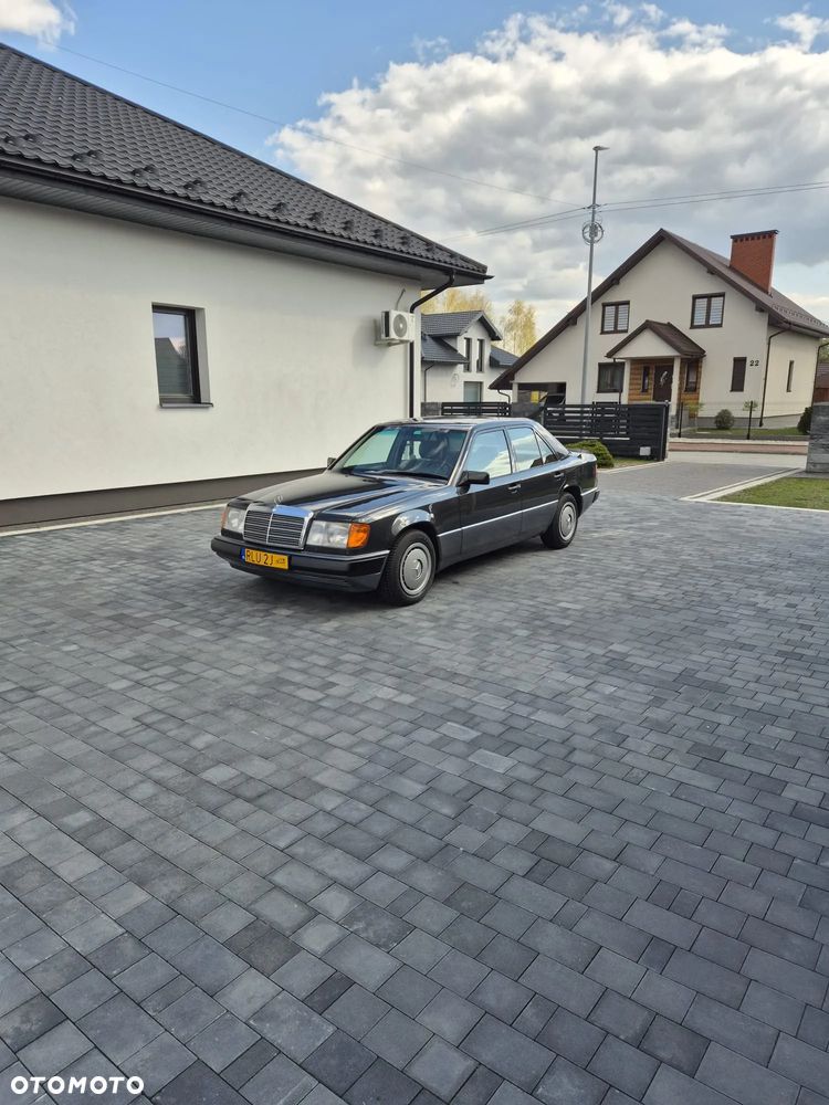 Mercedes-Benz W124 (1984-1993) - 27