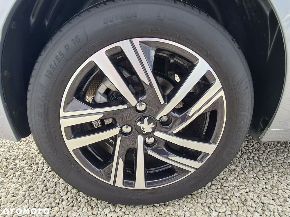 Peugeot 208 1.2 PureTech Active S&S EAT8 - 35