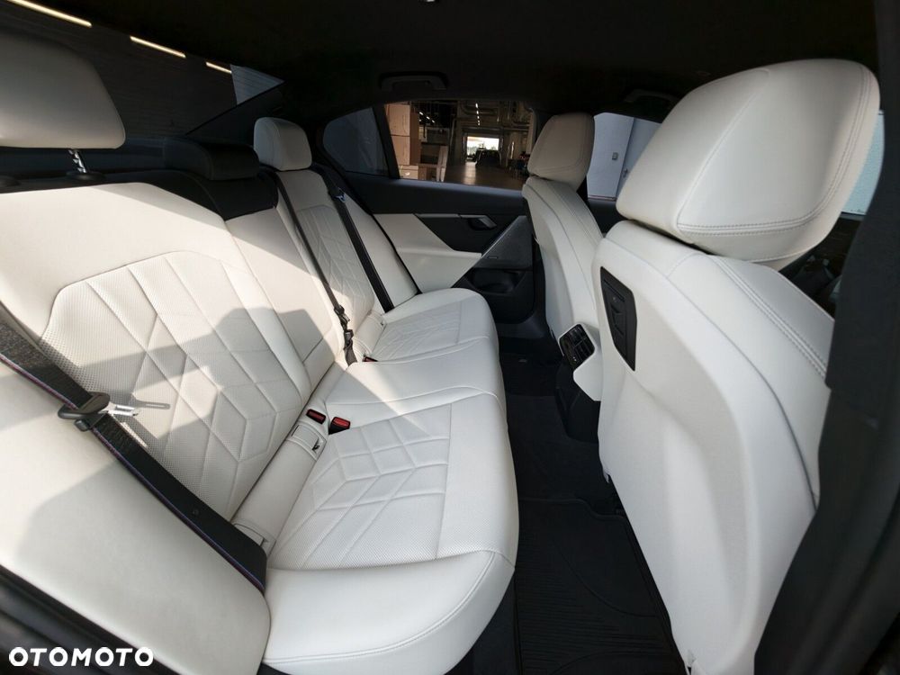 BMW Seria 5 - 14