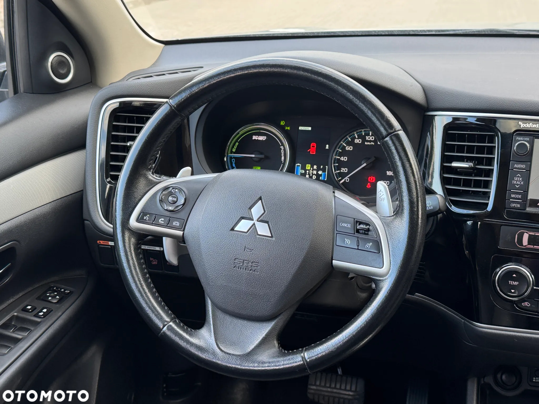 Mitsubishi Outlander PHEV Instyle NAVI + - 22