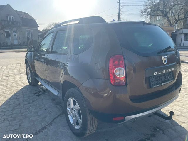 Dacia Duster 1.5 dCi 4x2 Prestige - 3