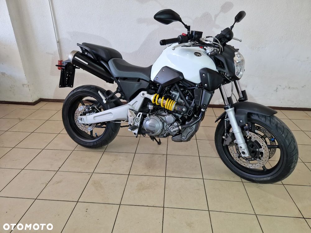 Yamaha MT - 2