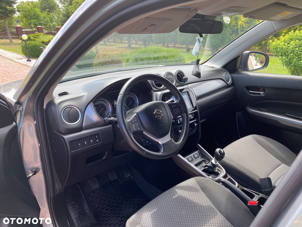 Suzuki Vitara - 8
