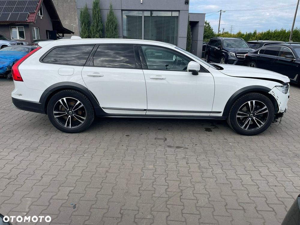 Volvo V90 Cross Country D4 AWD - 4