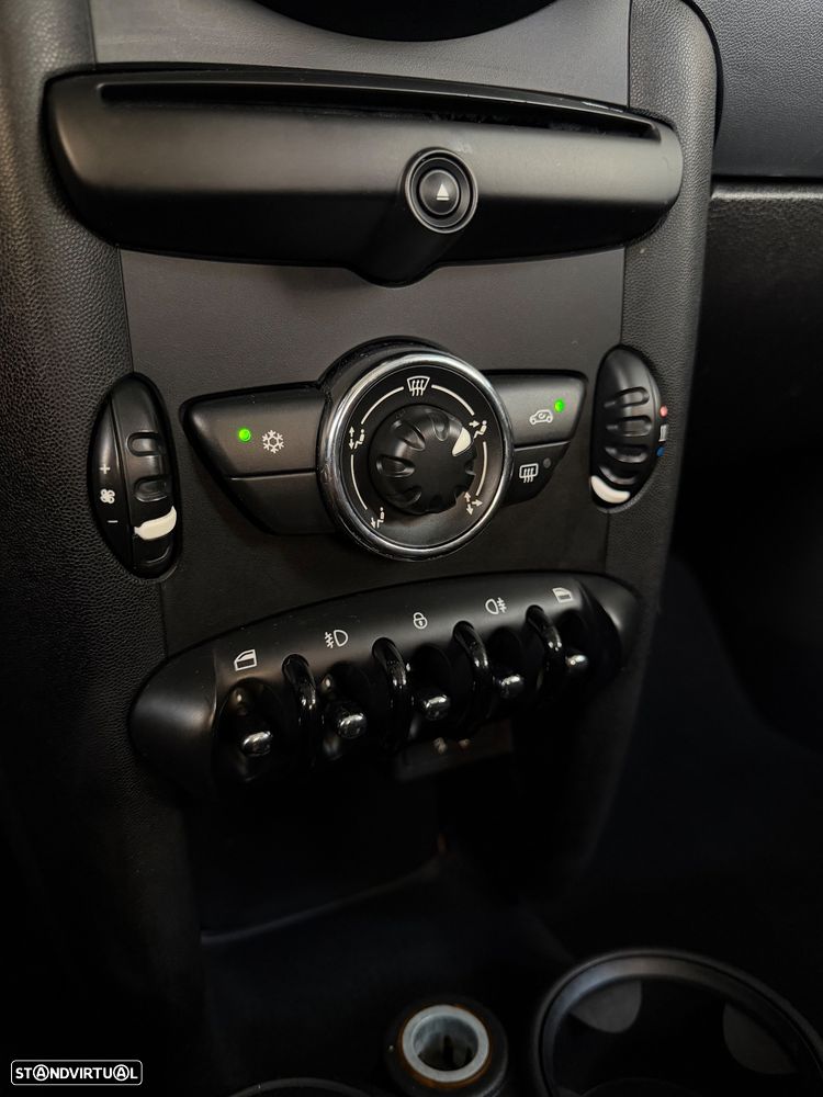 MINI 3 Portas One - 20