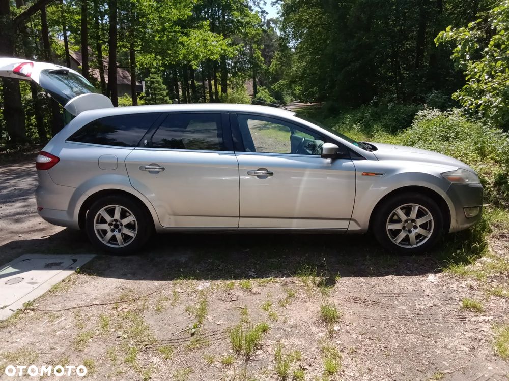 Ford Mondeo 2.0 TDCi Ghia - 6