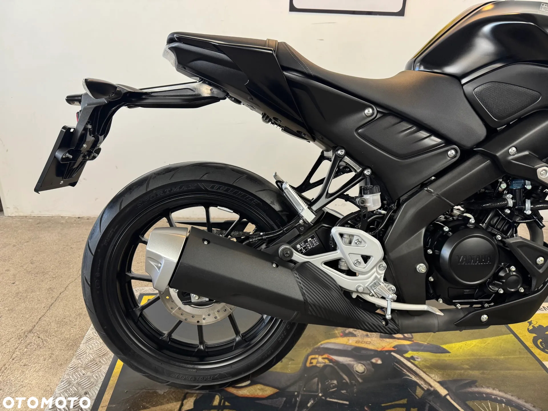 Yamaha MT - 16