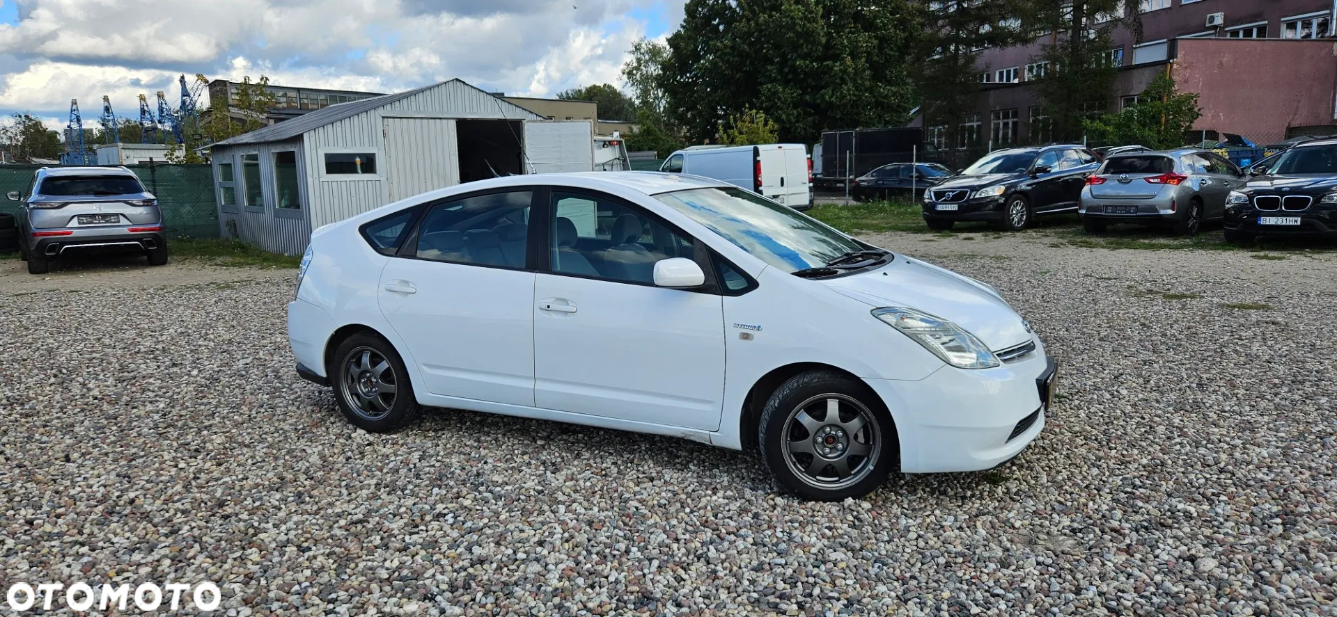 Toyota Prius 1.5 VVT-i Sol - 11