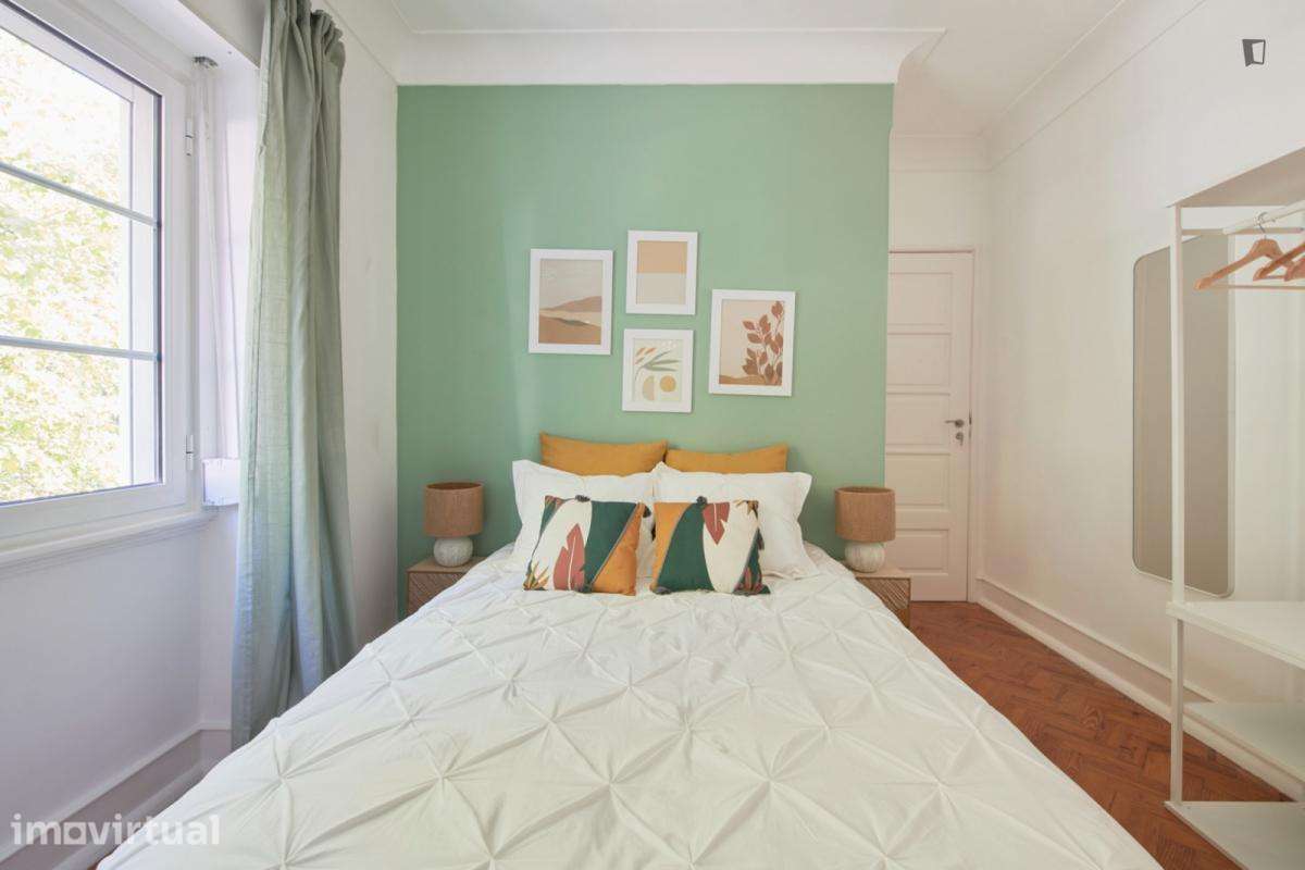 Quarto - localizado em Roma-Areeiro Lisbon - Grande imagem: 4/39