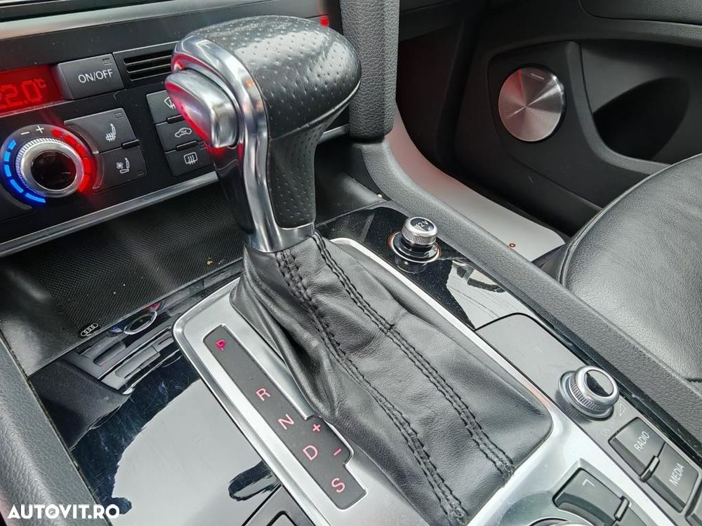 Audi Q7 3.0 TDI DPF clean diesel quattro tiptronic - 10