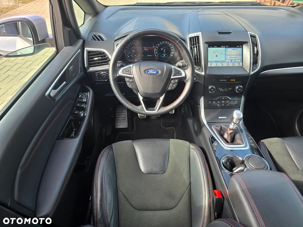 Ford S-Max - 7