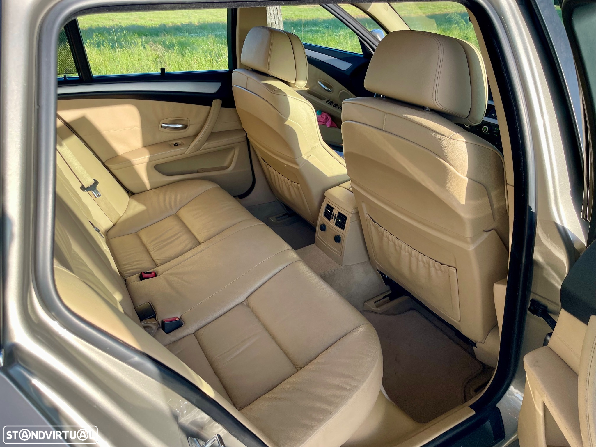 BMW 530 dA Touring Executive - 6