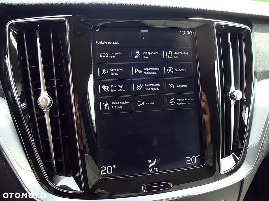 Volvo V60 D3 Momentum Pro - 24