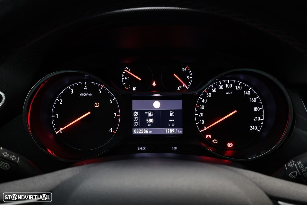 Opel Crossland 1.2 T Design & Tech - 16