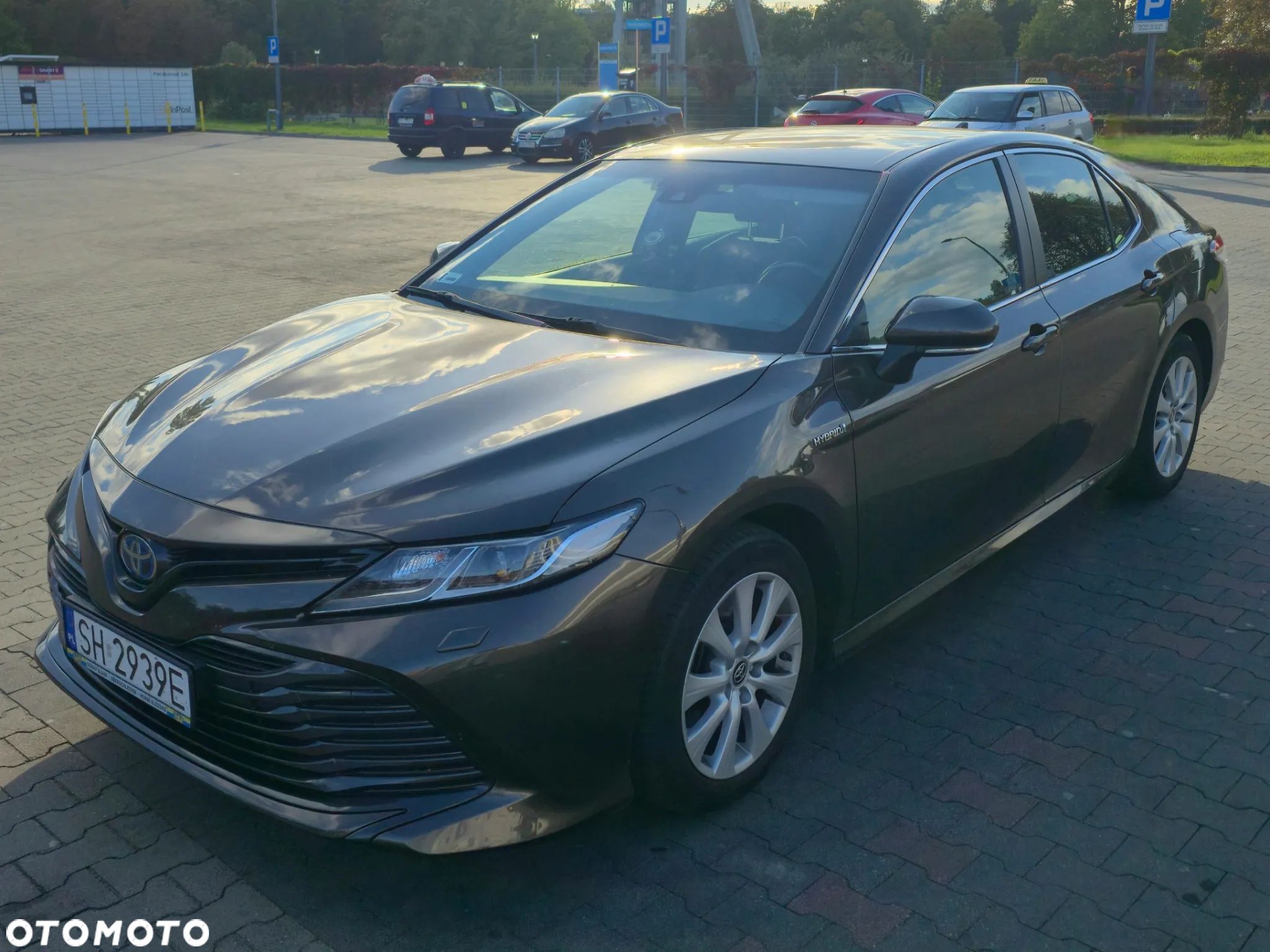 Toyota Camry 2.5 Hybrid Comfort CVT - 1