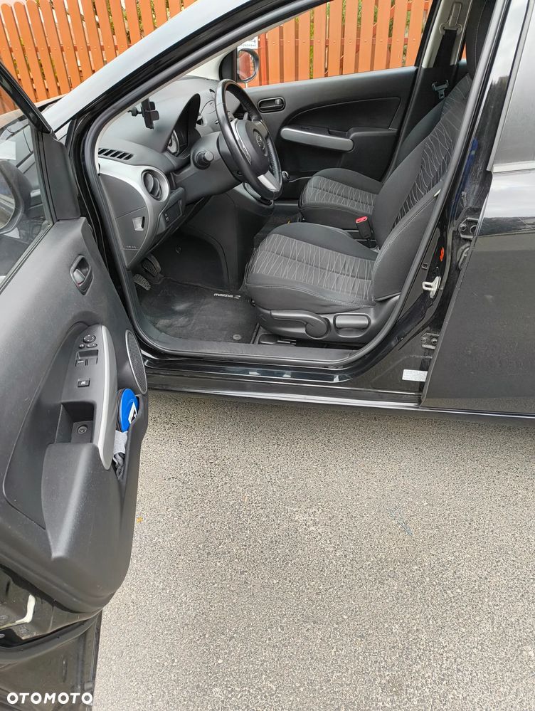 Mazda 2 - 16