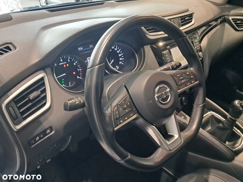 Nissan Qashqai 1.3 DIG-T N-Connecta EU6d - 10