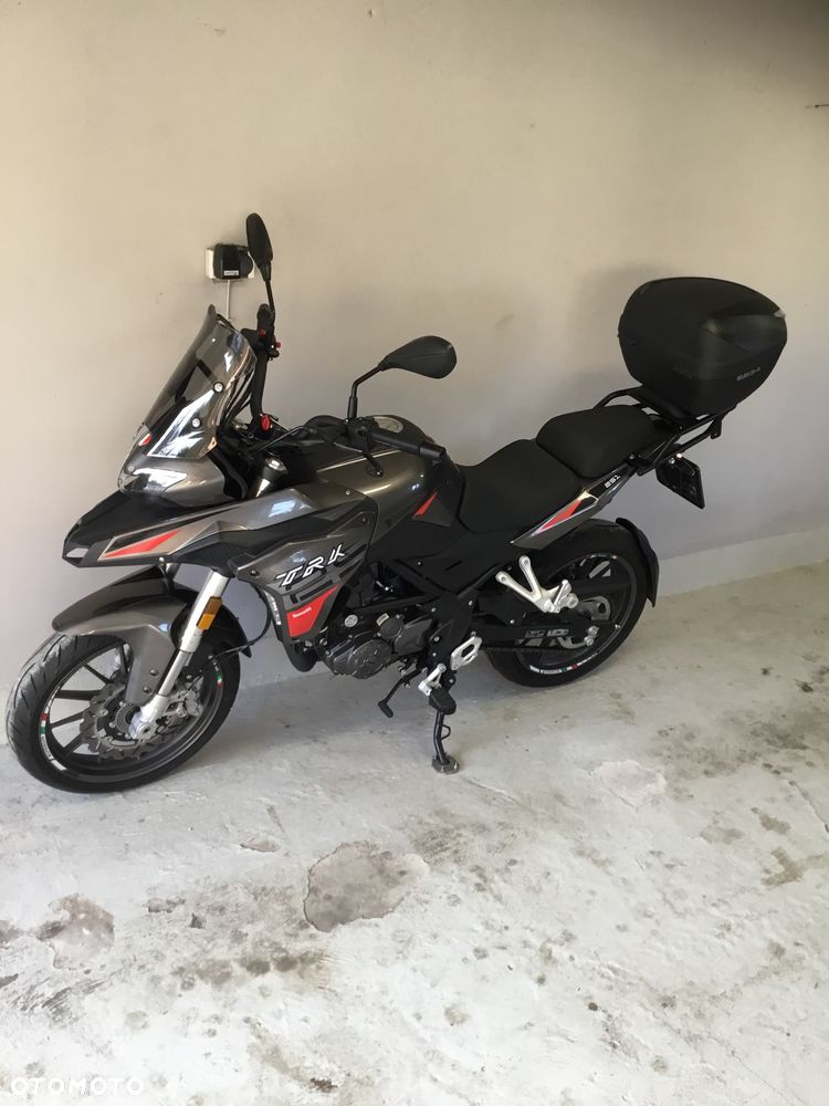 Benelli TRK 251 - 2
