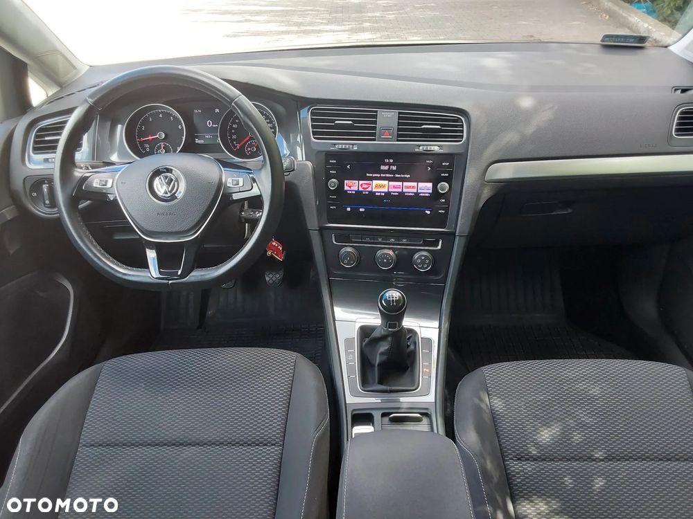 Volkswagen Golf 1.0 TSI BMT Trendline - 11