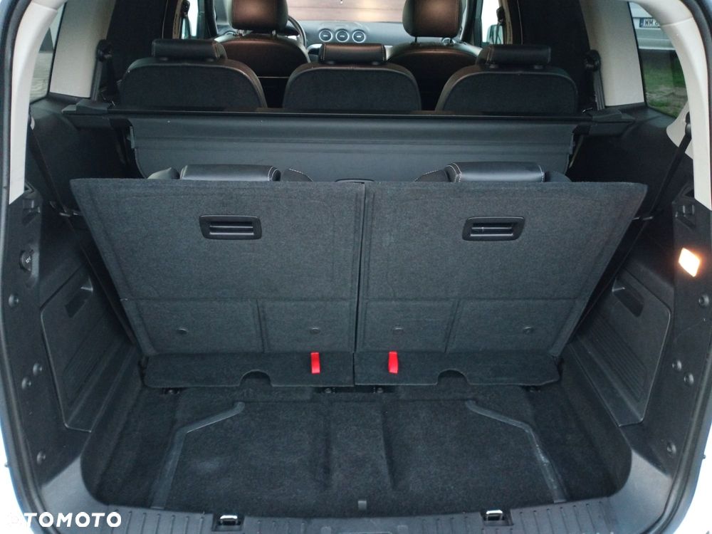 Ford S-Max 2.0 TDCi Titanium - 34