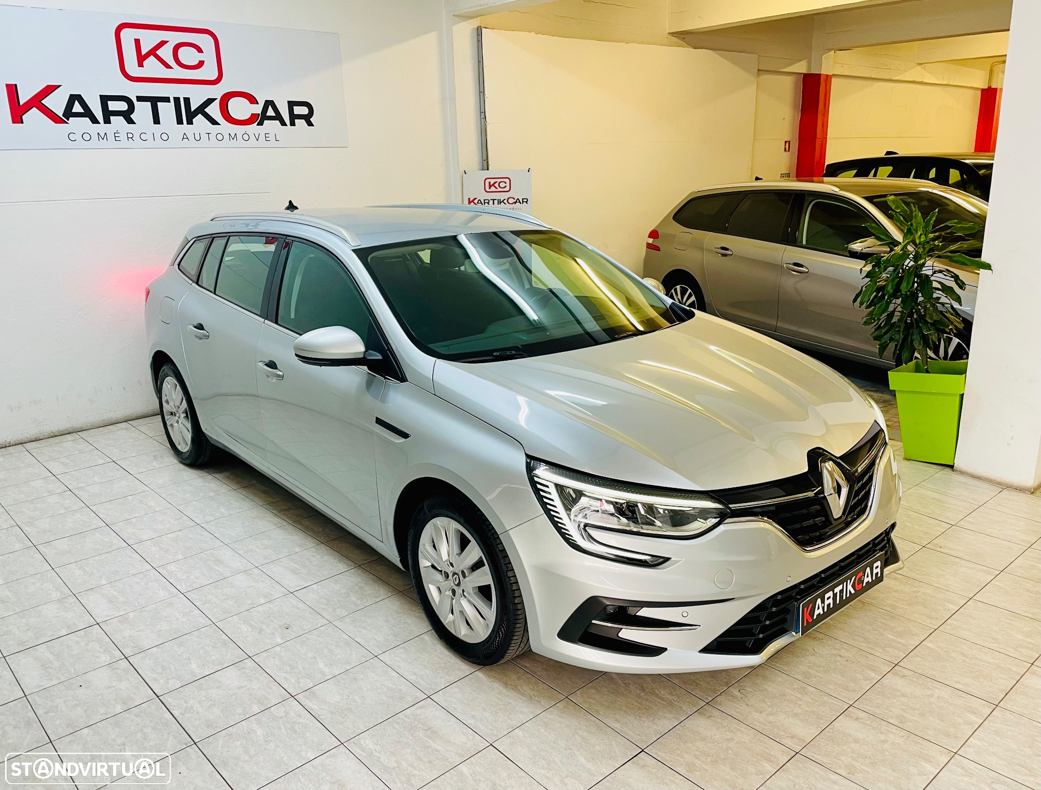 Renault Mégane Sport Tourer BLUE dCi 115 INTENS - 4