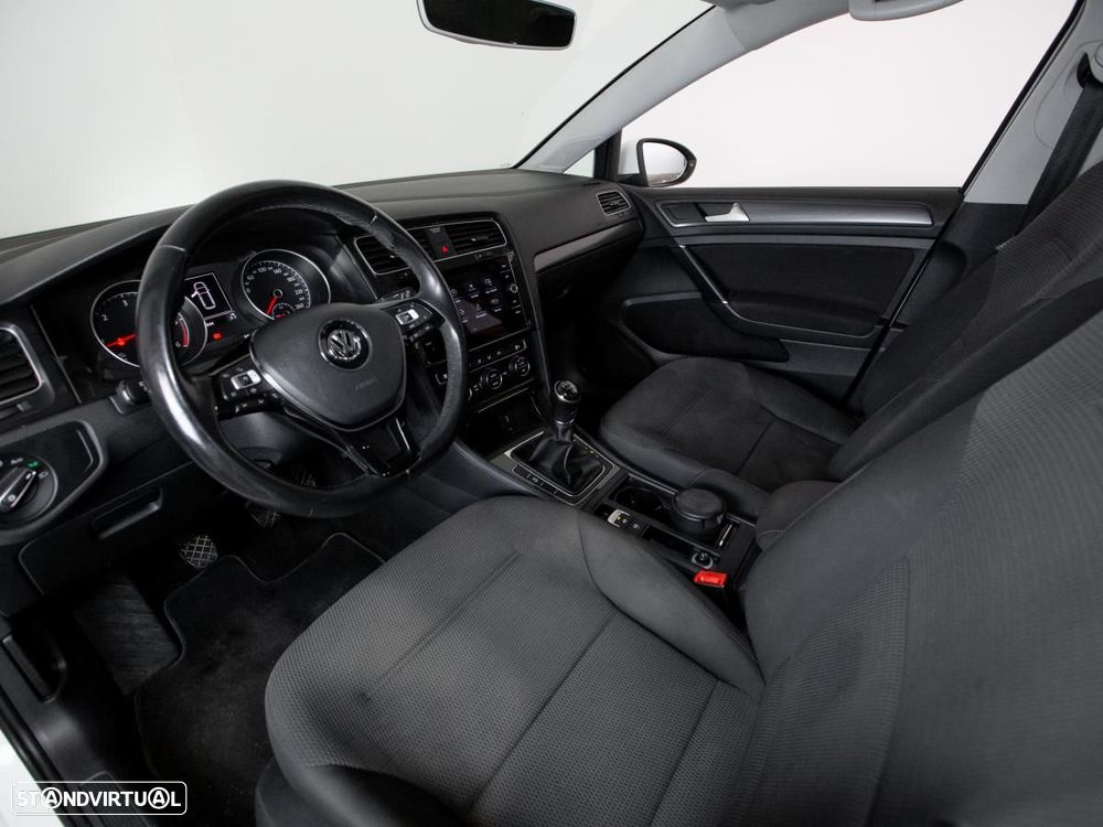 VW Golf Variant 1.6 TDi Confortline - 6