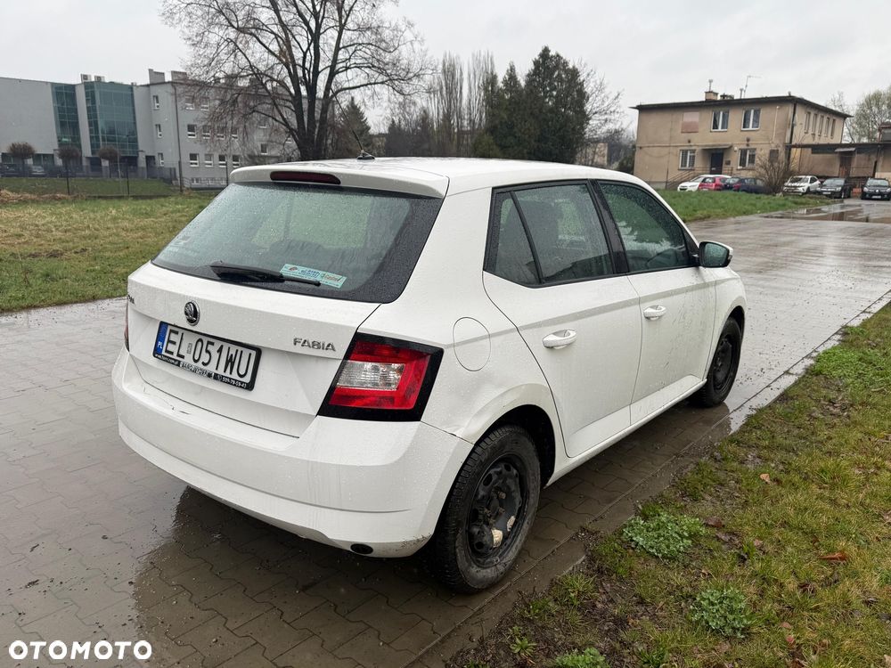 Skoda Fabia 1.0 Active - 5