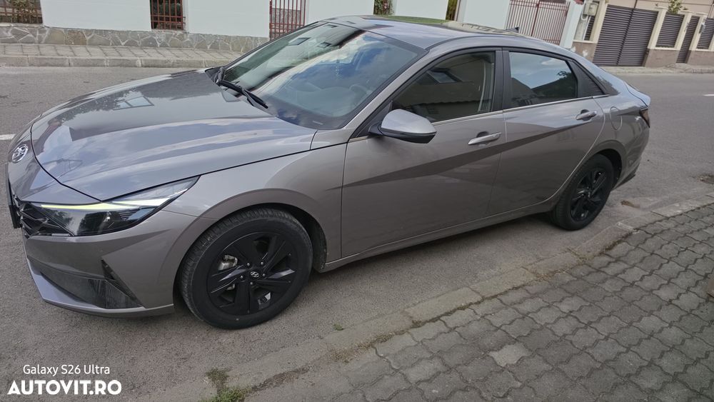 Hyundai Elantra 1.6 l 123 CP CVT Highway - 5